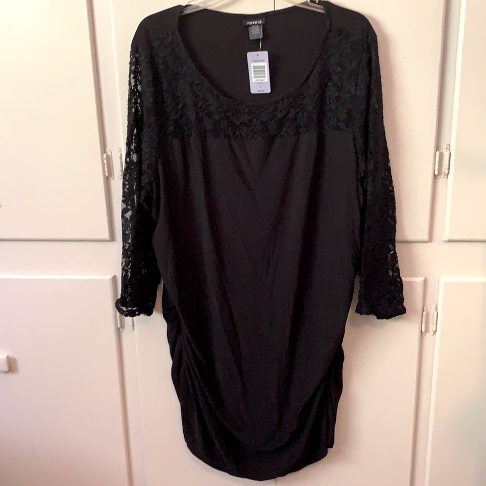 Black lace sleeve club top
